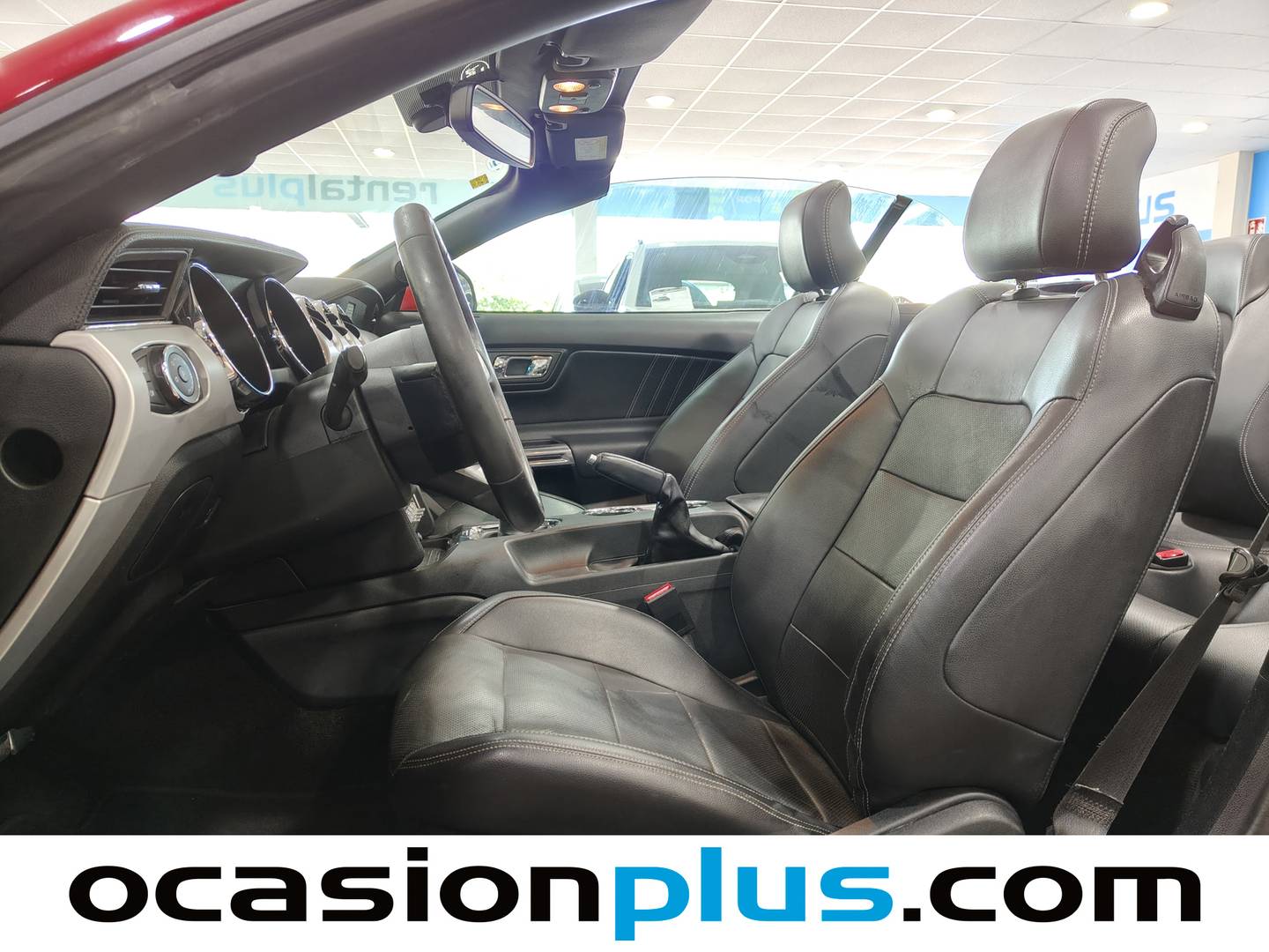 Foto asientos delanteros Ford Mustang Ford Mustang 2.3 EcoBoost Convertible (314 CV)