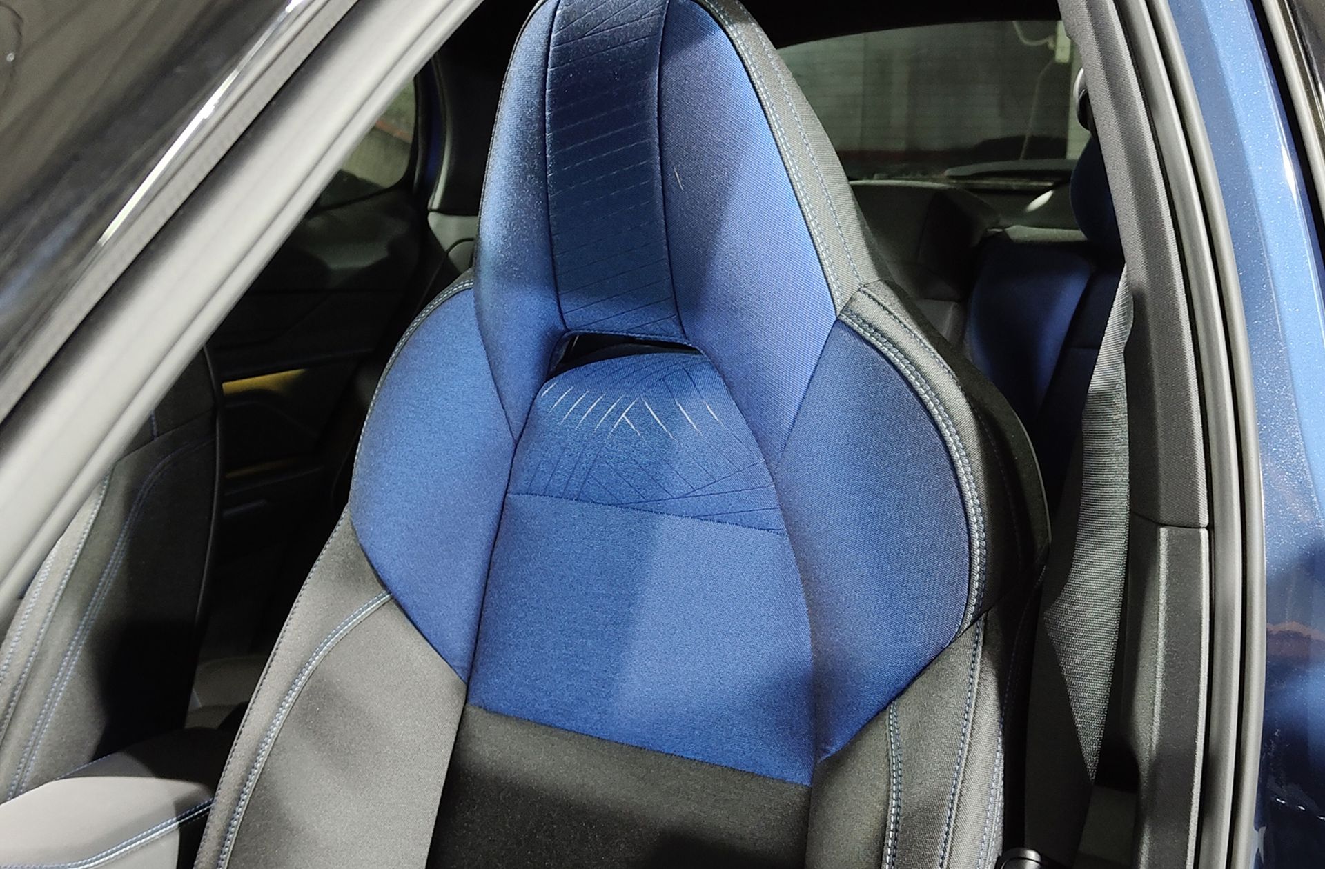Lynk & Co 01 1.5 PHEV - foto 8