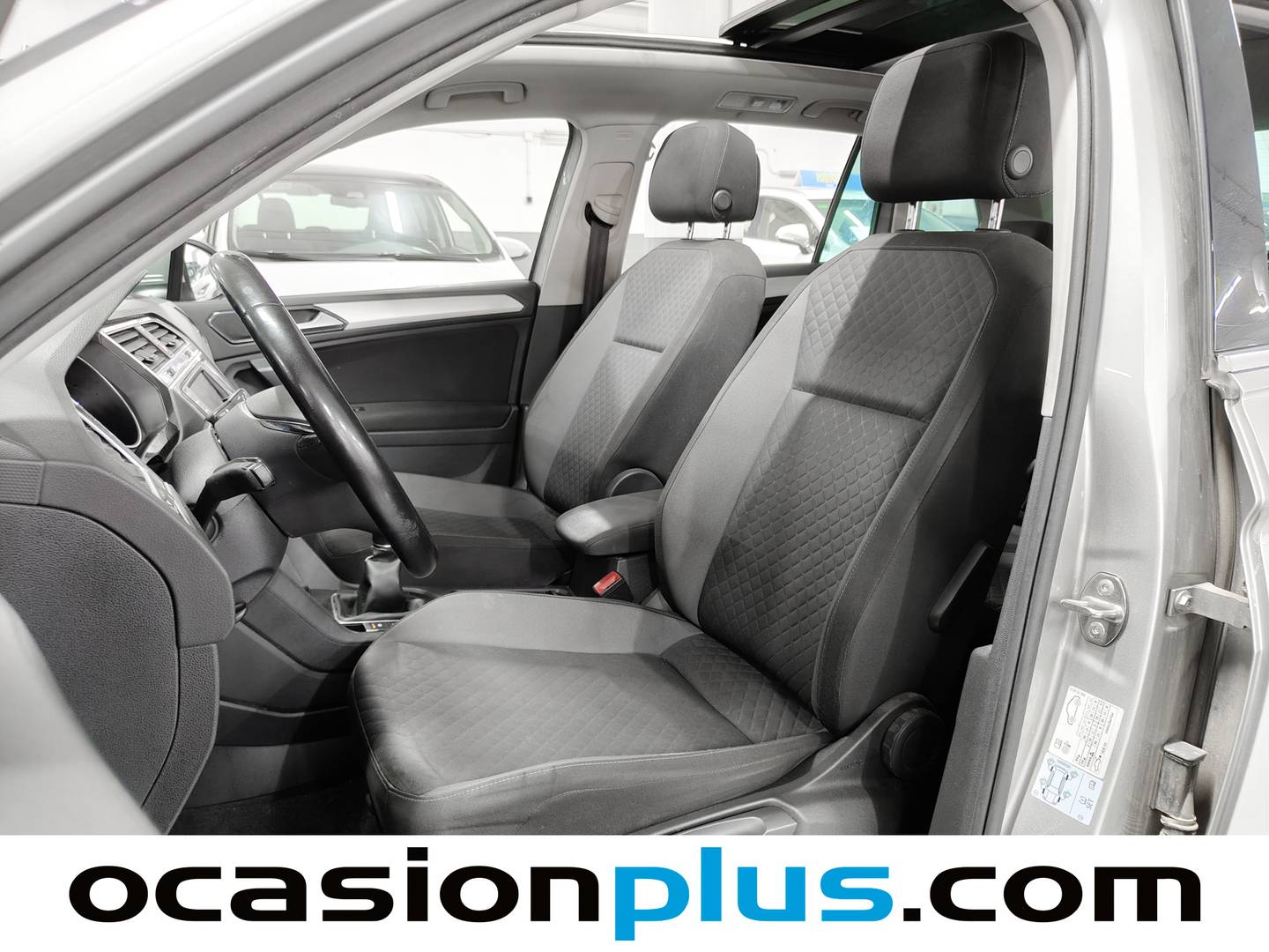 Foto asientos delanteros Volkswagen Tiguan Volkswagen Tiguan Advance 2.0 TDI BMT (150 CV)