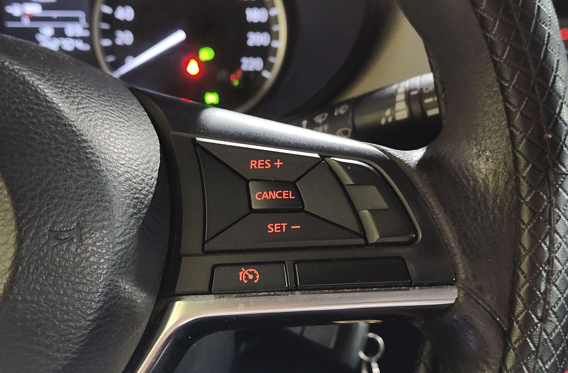 Nissan Micra 1.0 G Visia+ - foto 19