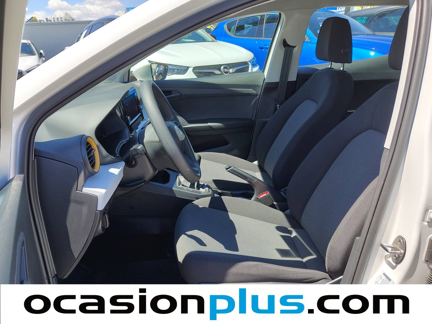 Foto asientos delanteros Seat Ibiza Seat Ibiza 1.0 MPI Reference XL  (80 CV)