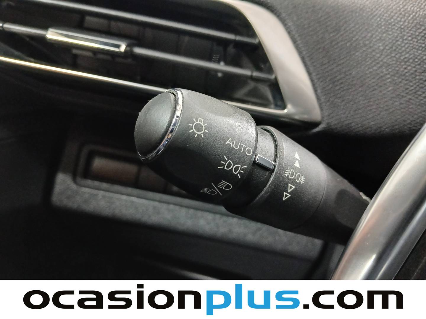 Foto Peugeot 3008 Peugeot 3008 PureTech 130 S&S GT Line EAT8 (130 CV)