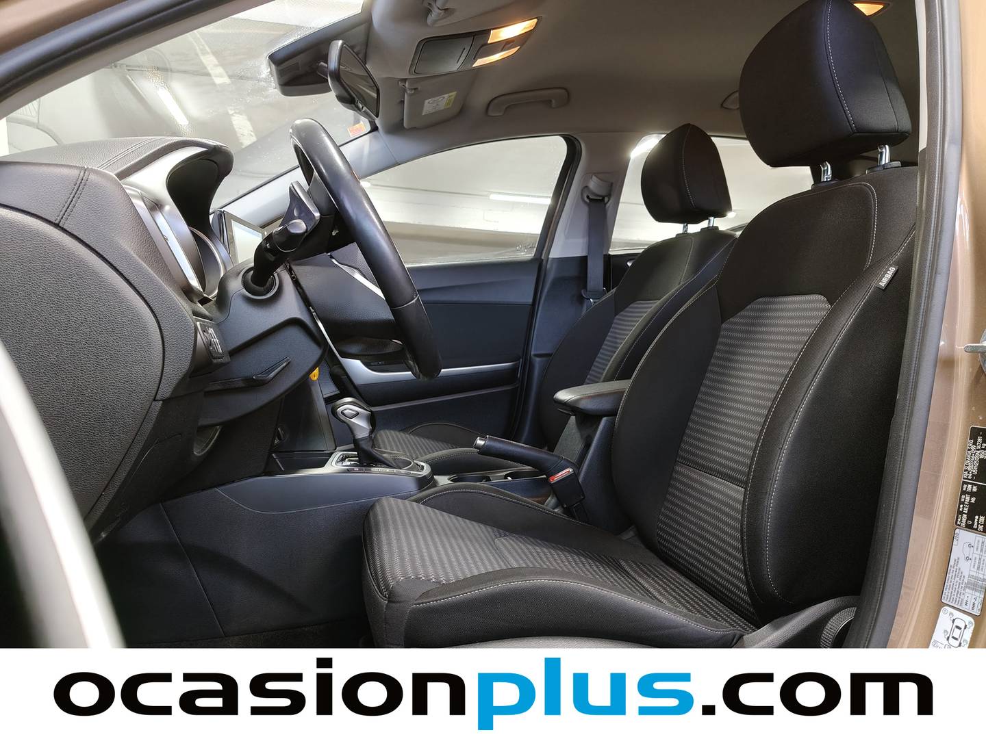 Foto asientos delanteros KIA Ceed Kia Ceed 1.0 MHEV Drive DCT (120 CV)