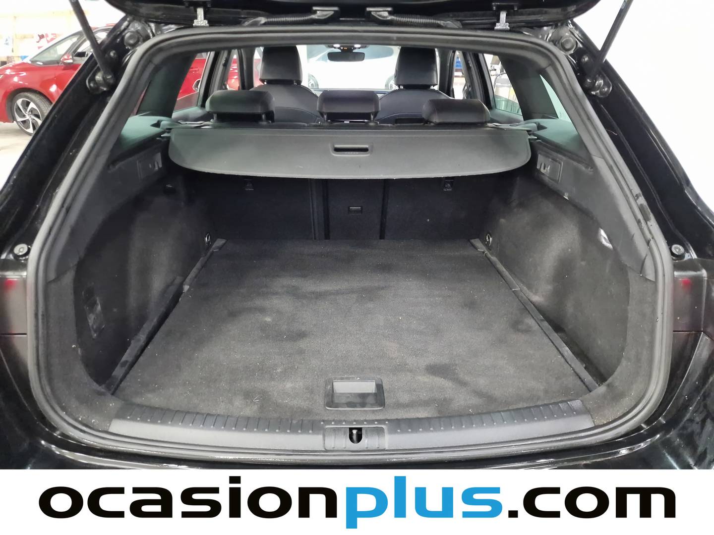 Fotos maletero Seat León SEAT León ST 2.0 TDI S&S FR Go L DSG (150 CV)