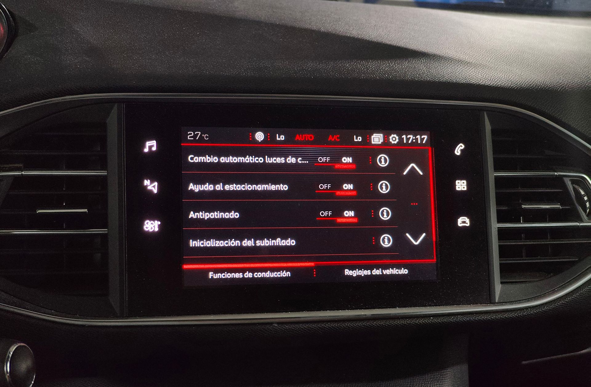 Peugeot 308 SW 1.5 BlueHDi GT Line EAT8 - foto 38