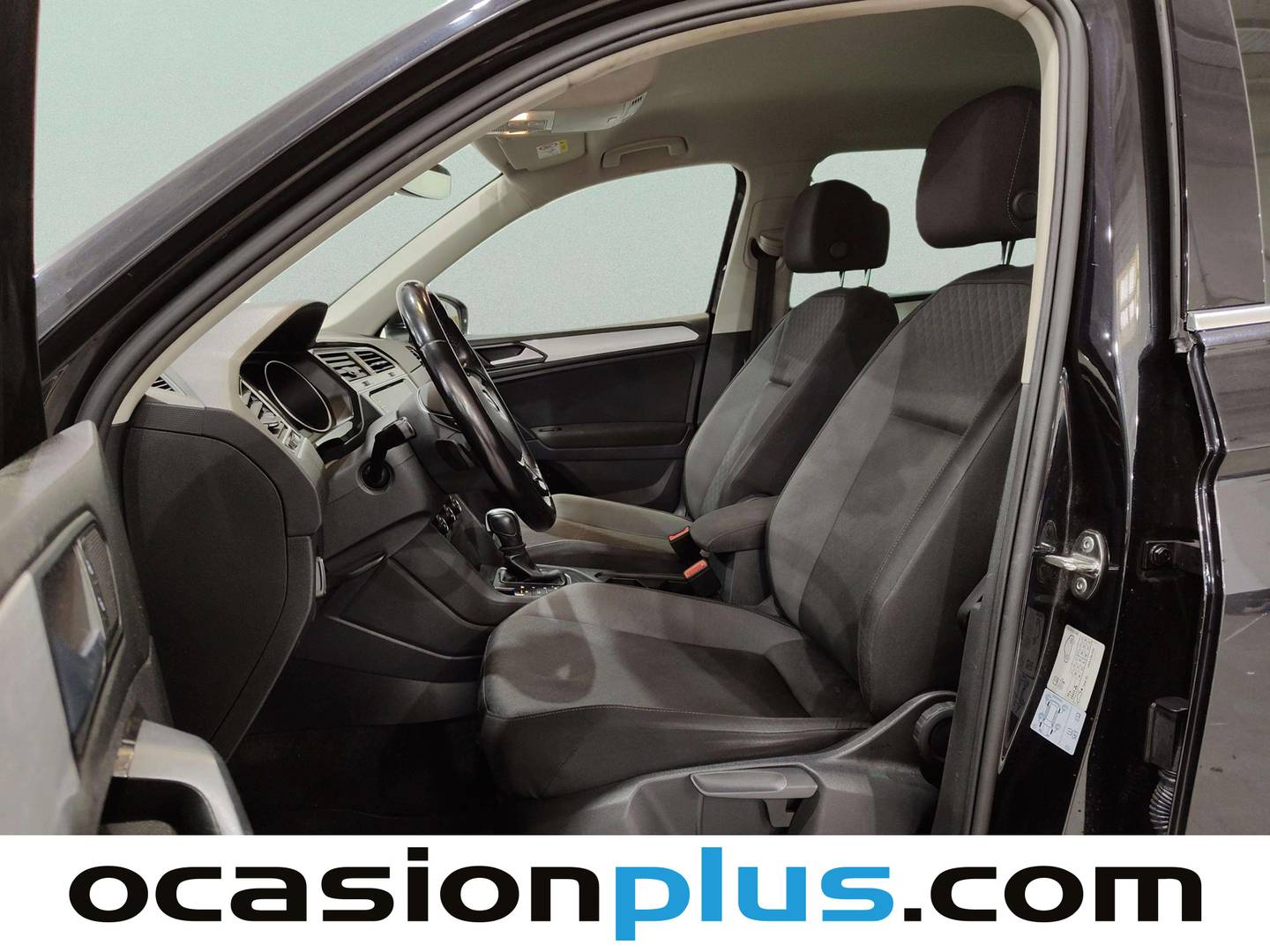 Foto asientos delanteros Volkswagen Tiguan Volkswagen Tiguan Advance 1.5 TSI (150 CV) DSG Paquete R-Line