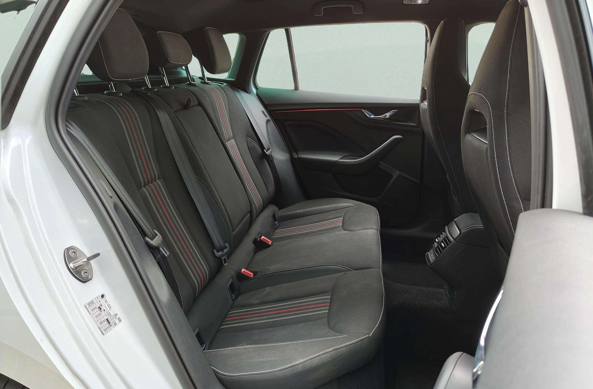 Škoda Scala 1.5 TSI Monte Carlo - foto 20