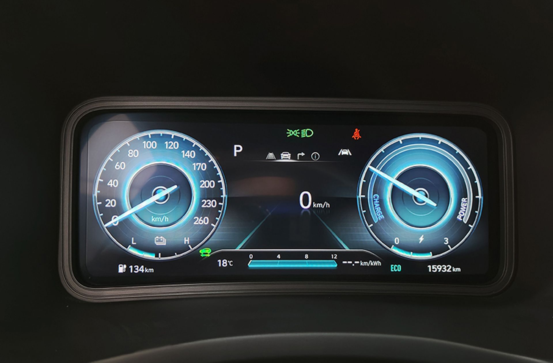 Hyundai Kona EV Tecno - foto 21