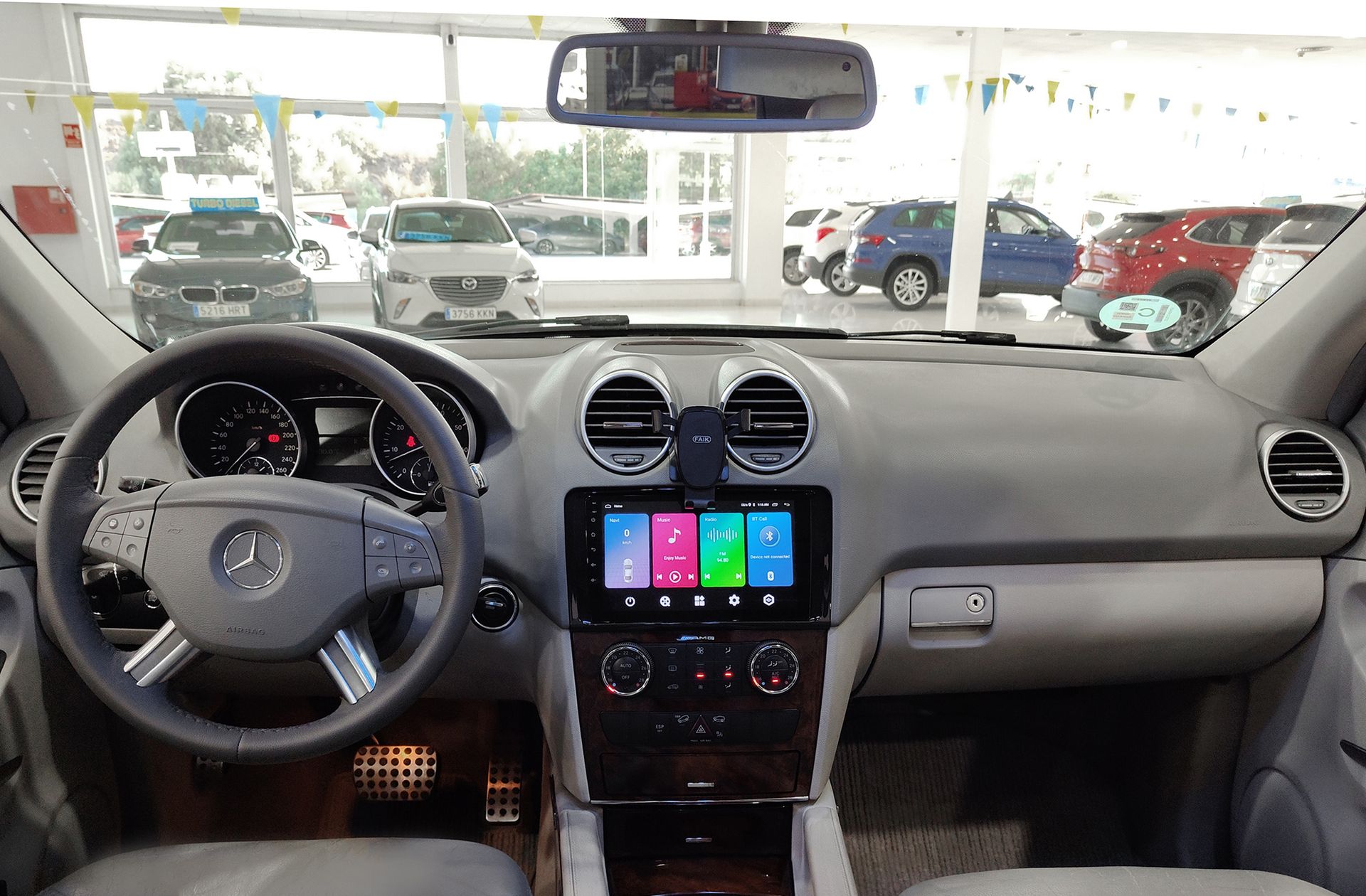 Mercedes-Benz Clase M ML 350 - foto 8