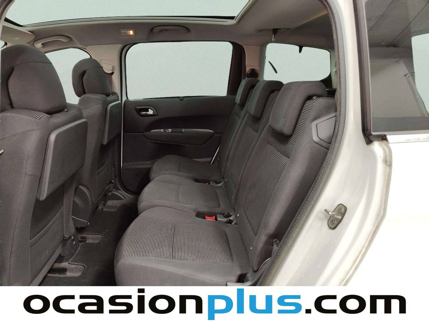 Foto asientos traseros Peugeot 5008 Peugeot 5008 1.6 THP Allure Auto (156 CV) 7 Plazas