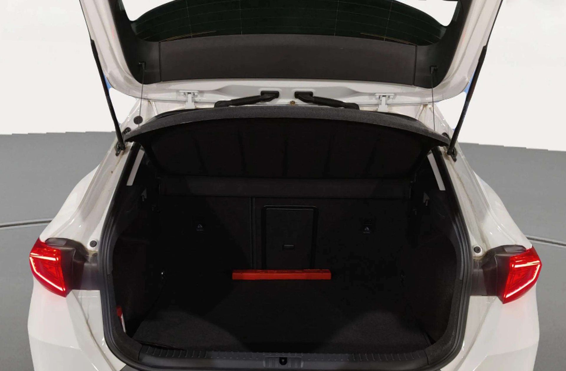 Cupra Formentor 1.4 e-Hybrid DSG - foto 19