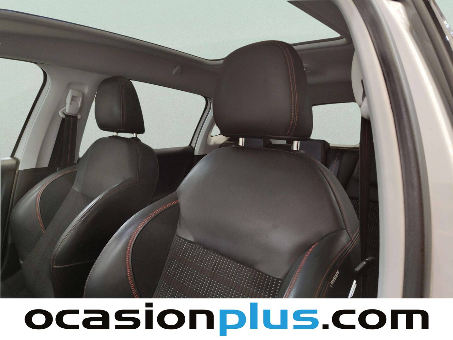 Extras y acabados del Peugeot 2008 Peugeot 2008 PureTech 130 S&S GT Line (130 CV)