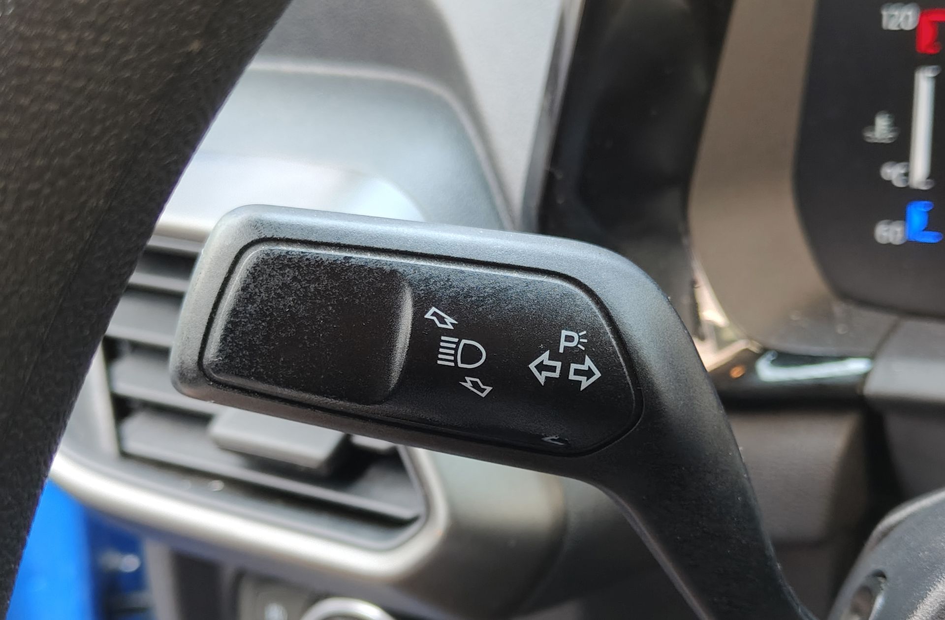 Ford Tourneo Courier 1.0 EcoBoost Trend - foto 21