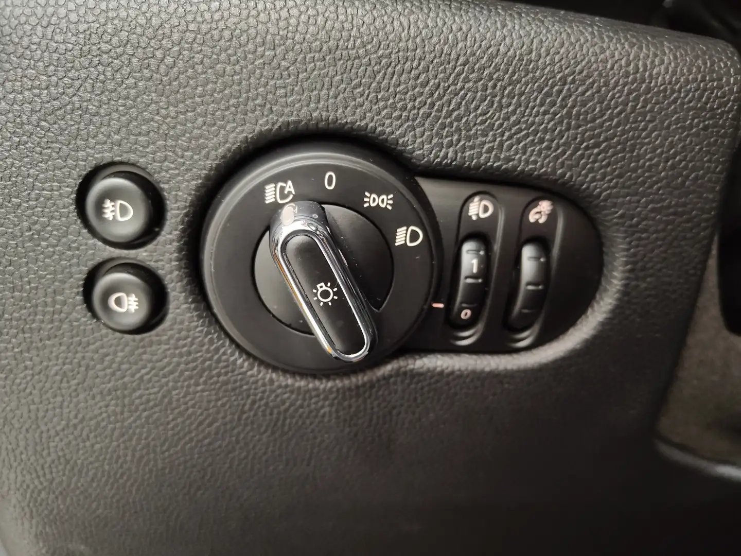 Foto Mini MINI MINI MINI 3 Puertas One (102 CV)