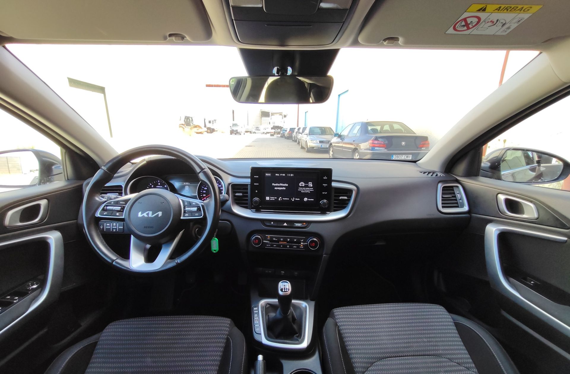 Kia Ceed 1.6 MHEV iMT Drive - foto 6