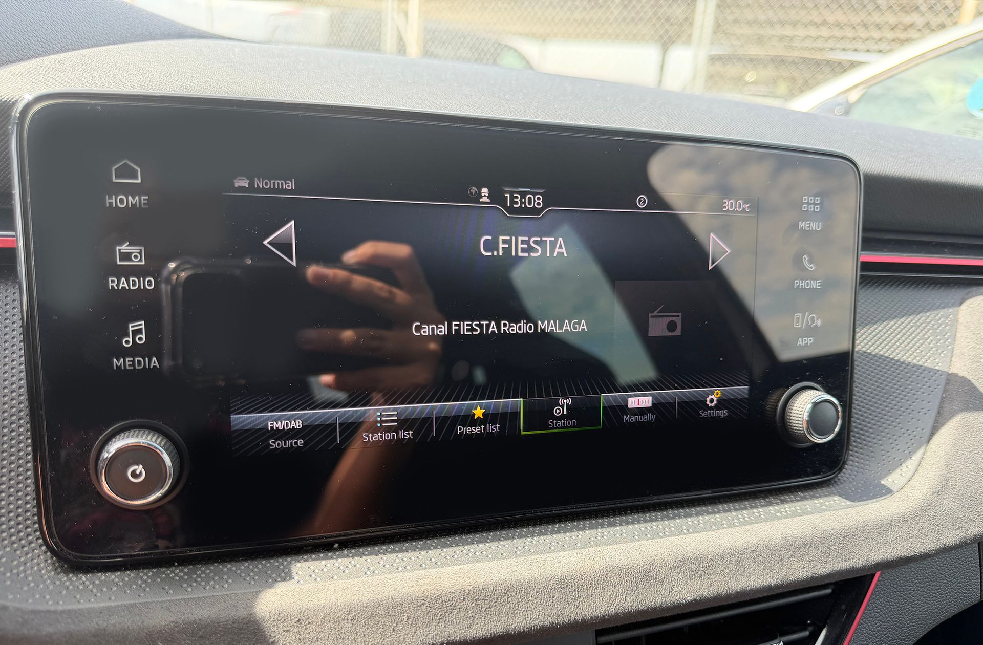 Škoda Kamiq 1.0 TSI Design DSG - foto 28