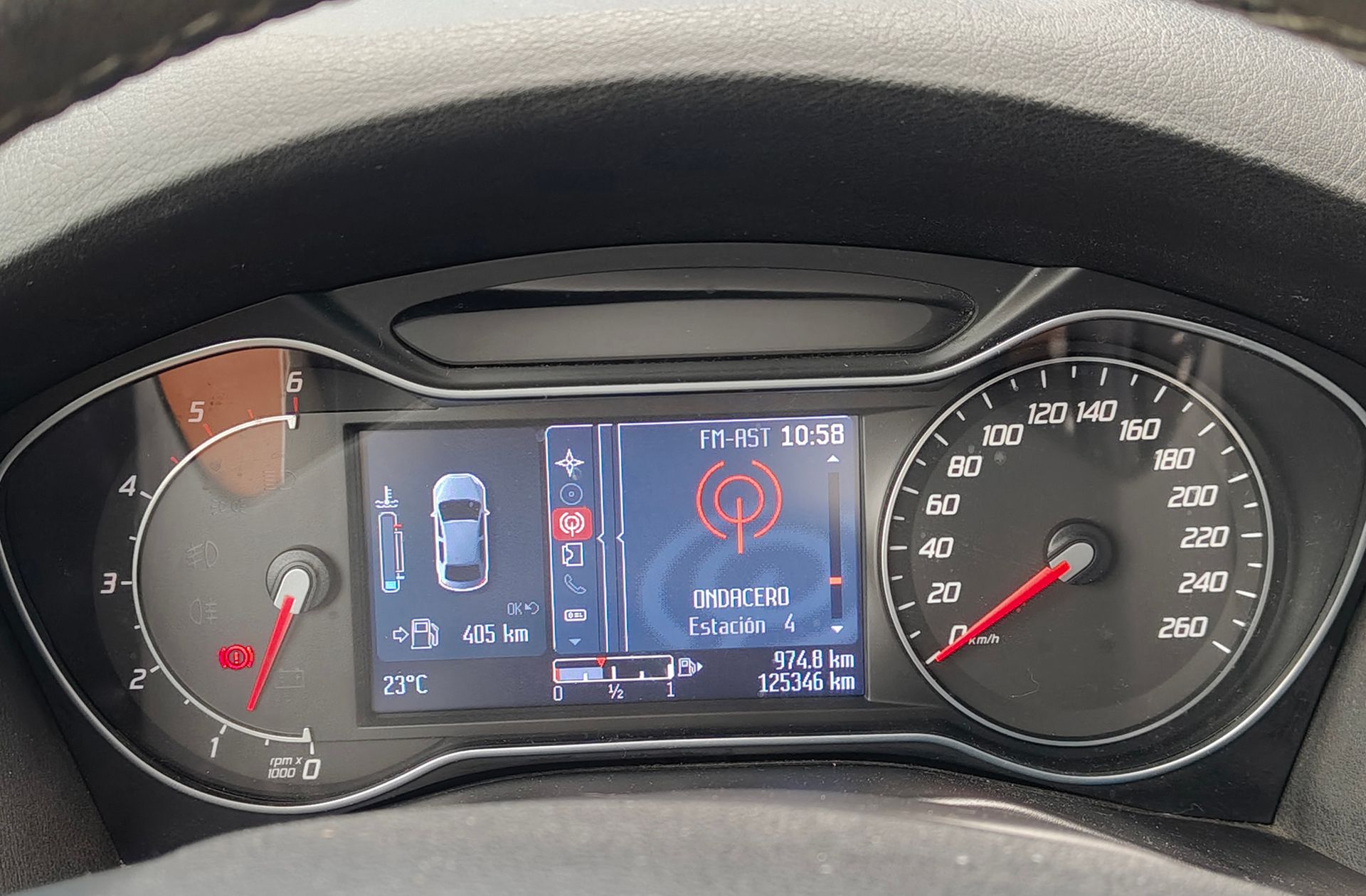 Ford Mondeo 2.0 TDCi Limited Edition - foto 22