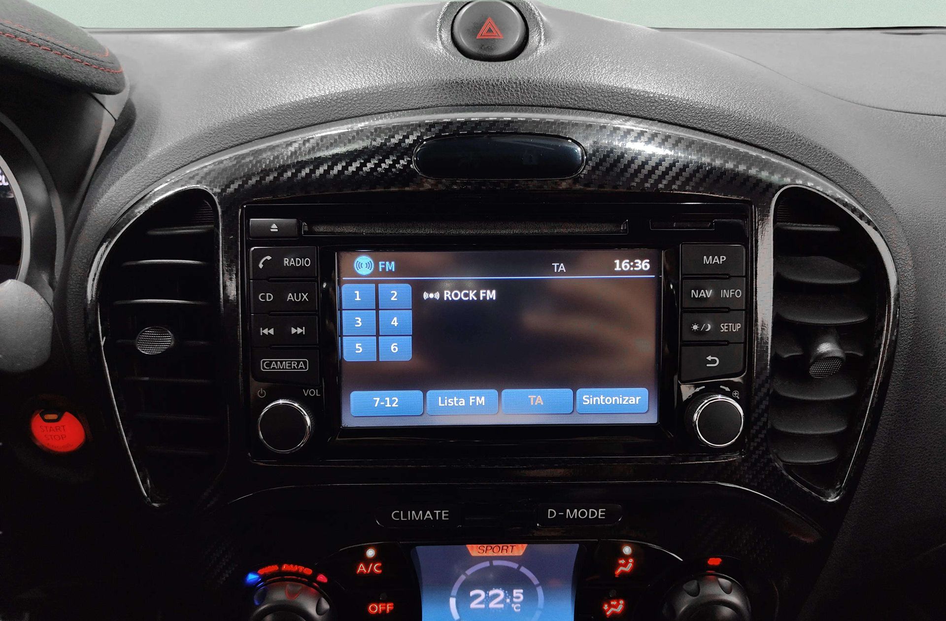 Nissan Juke 1.6 DIG-T Nismo RS 4x4 XTronic - foto 35