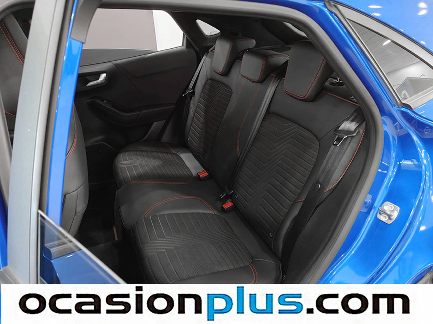 Foto Ford Puma Ford Puma 1.0 EcoBoost MHEV ST-Line X Auto (155 CV)