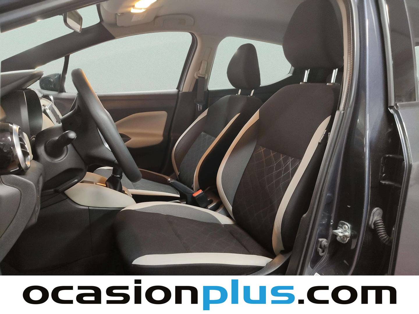 Foto asientos delanteros Nissan Micra Nissan Micra 1.0 G Acenta (71 CV)