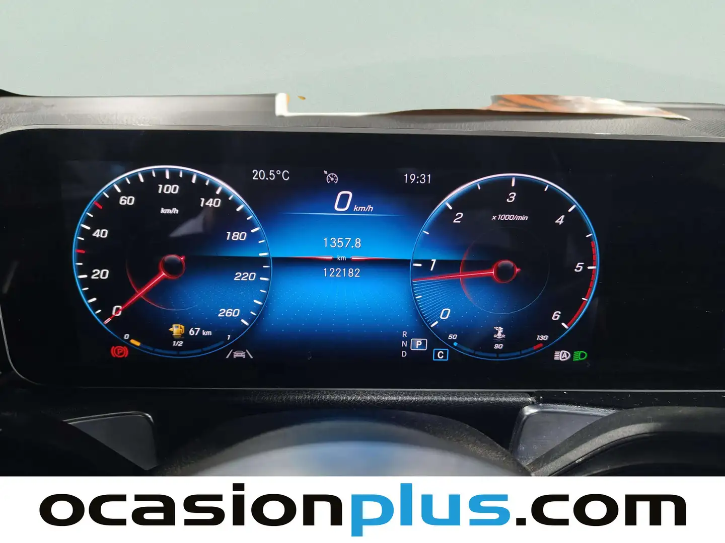 Foto Mercedes GLB Mercedes-Benz GLB 200 d (150 CV) Pack AMG