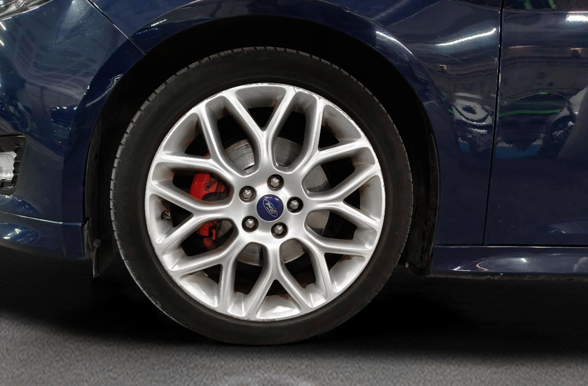 Ford Focus 1.5 EcoBoost Sport - foto 28