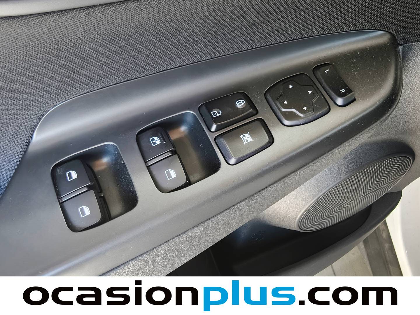 Hyundai Kona Hyundai Kona 1.0 TGDi 48V Maxx 4x2 (120 CV) seminuevo