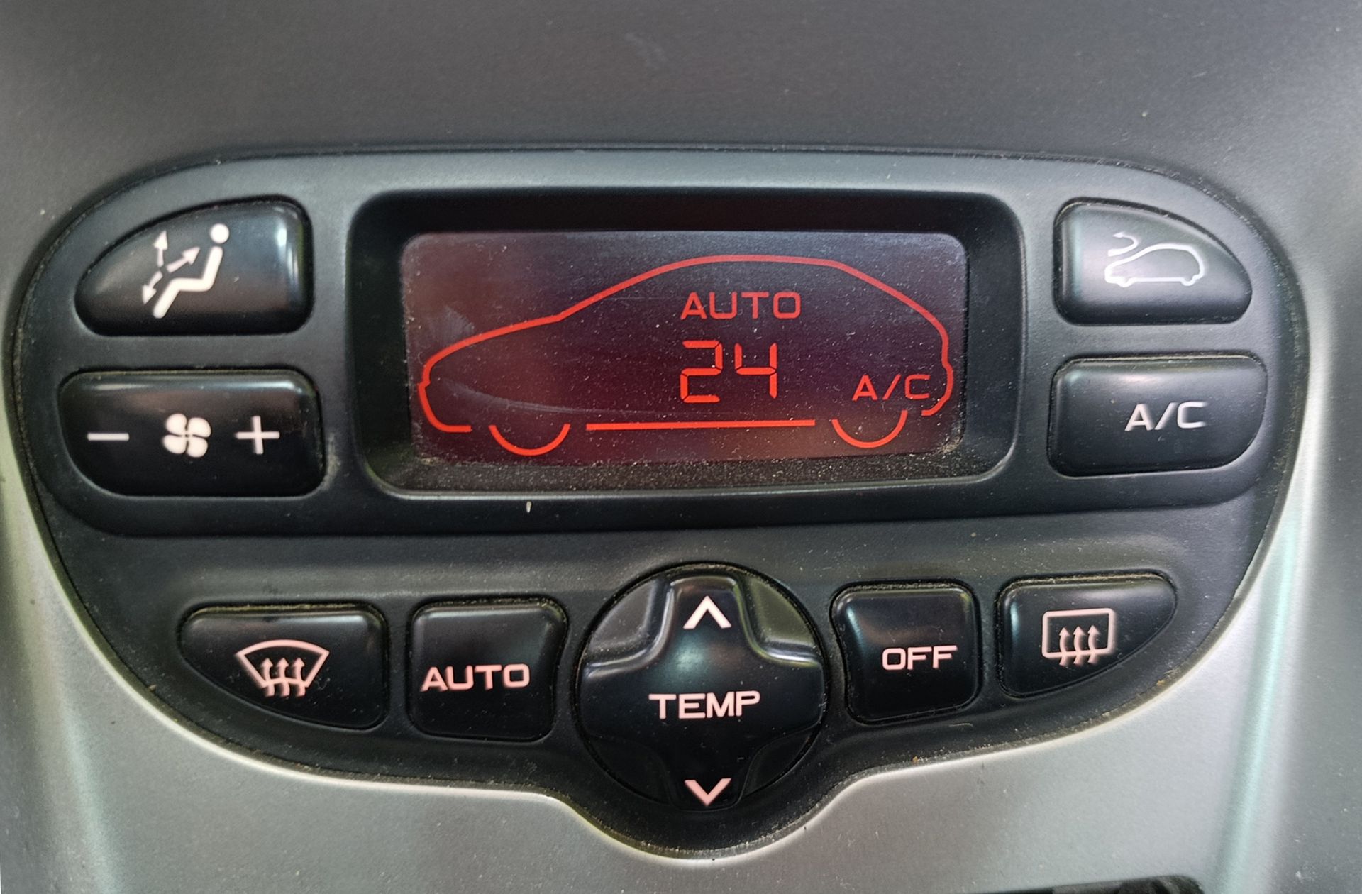Peugeot 307 2.0 HDi Pack - foto 22