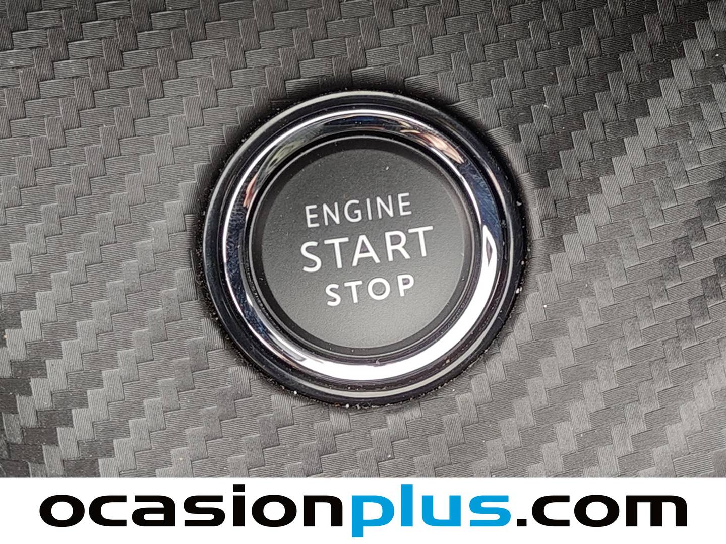 Foto Peugeot 2008 Peugeot 2008 Allure Hybrid eDCS6 (136 CV)