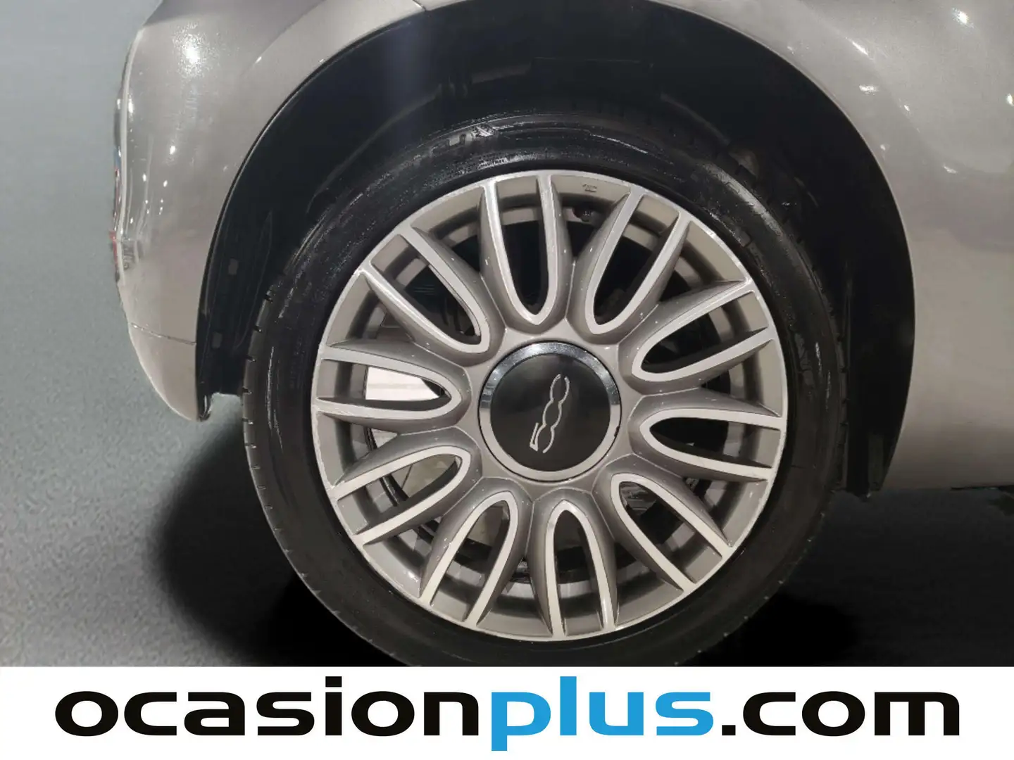 Foto Fiat 500 Fiat 500 1.2 8v Lounge (69 CV)