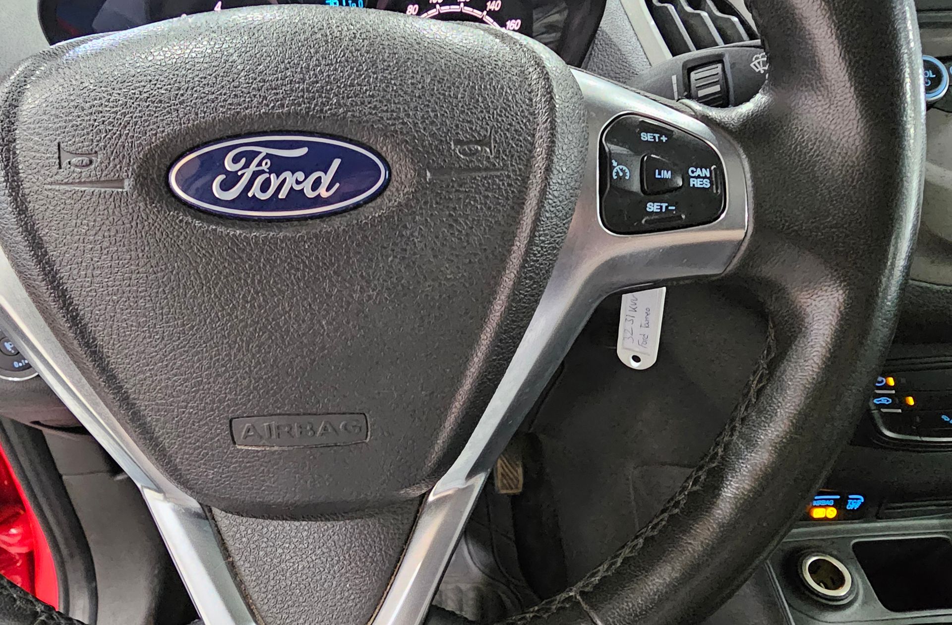 Ford Tourneo Courier 1.0 EcoBoost Trend - foto 22