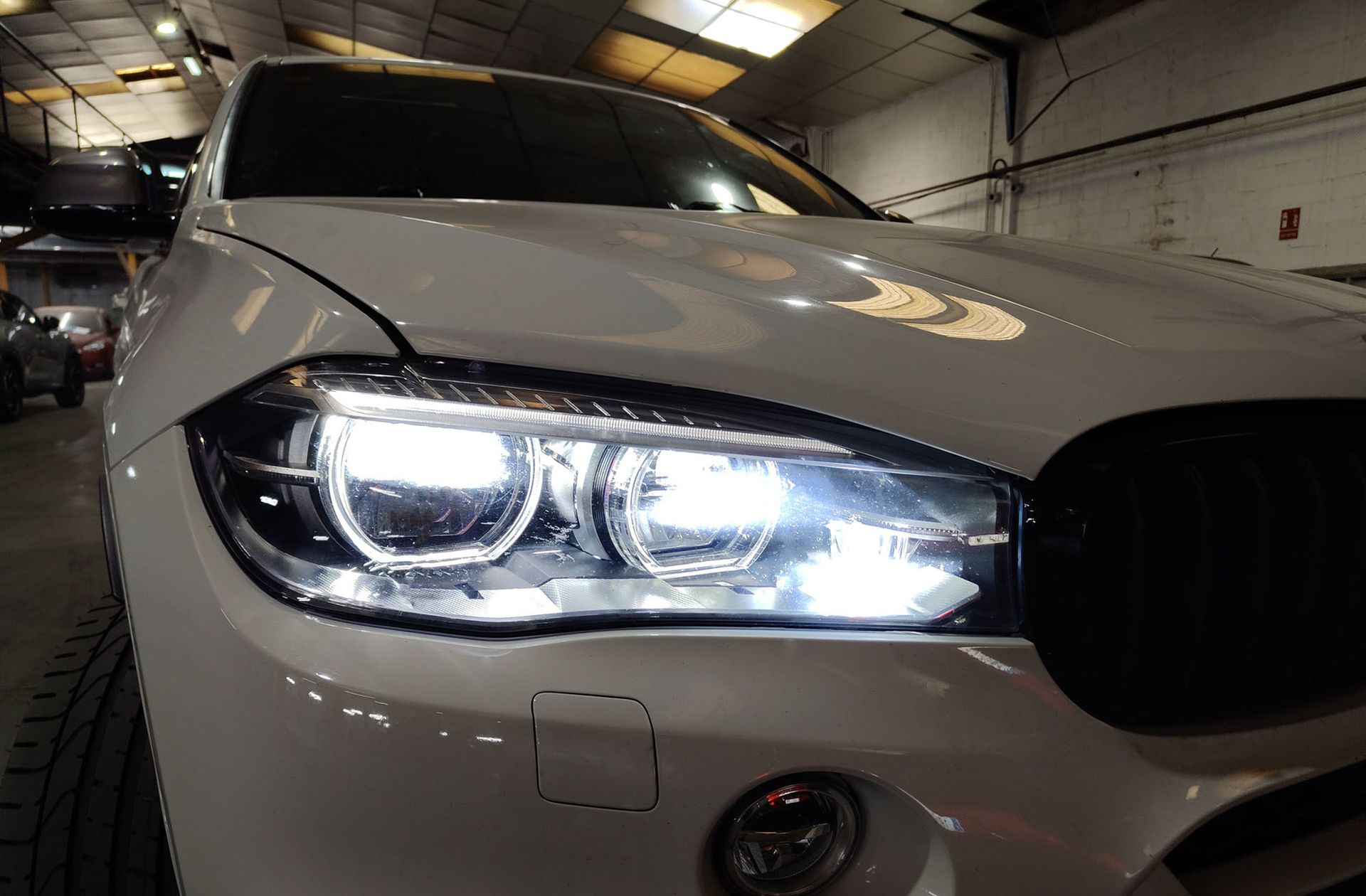 BMW X6 M50d - foto 18