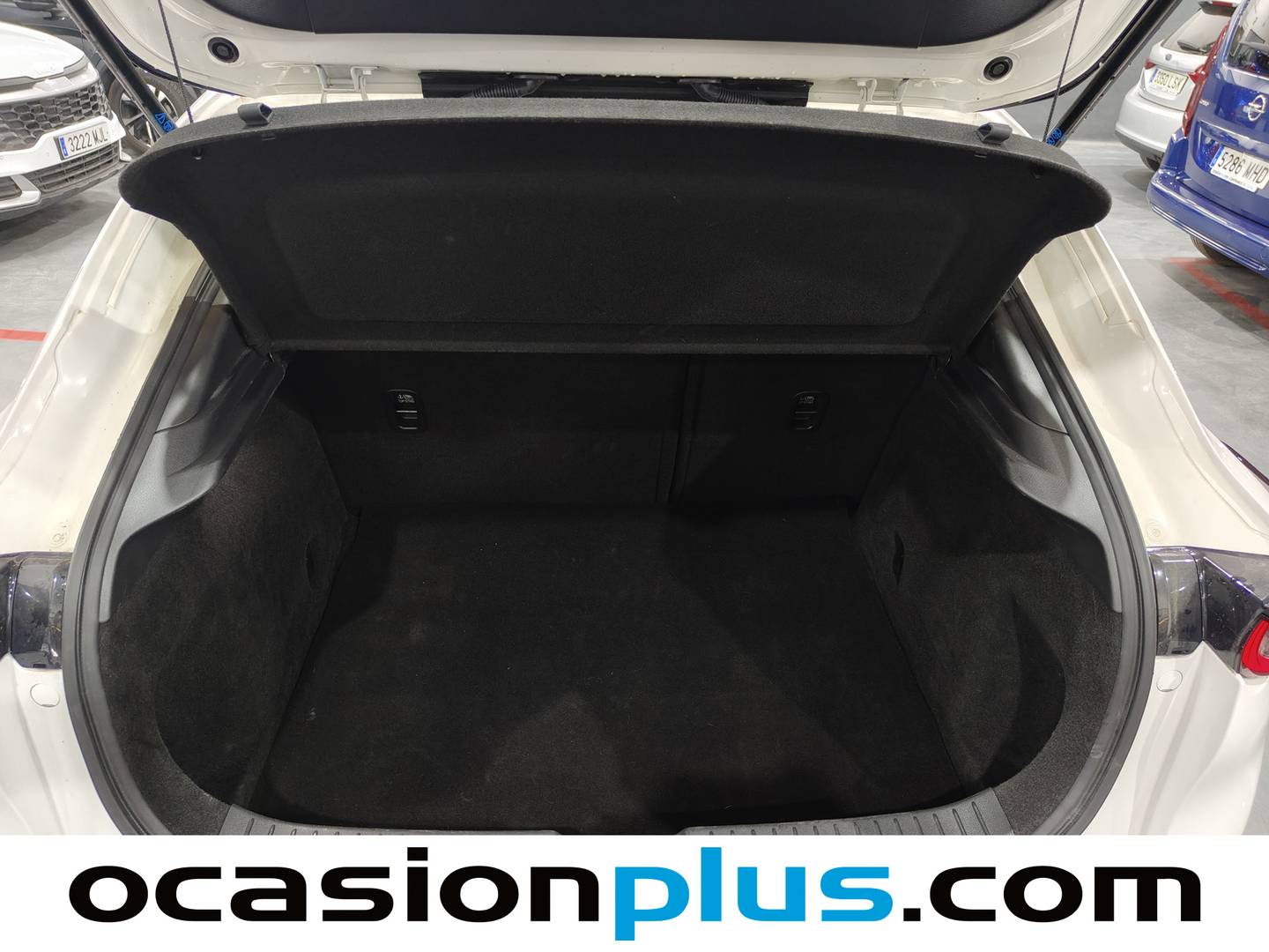 Foto Mazda CX-30 Mazda CX-30 2.5 e-Skyactive G MHEV Prime-Line AT (140 CV)