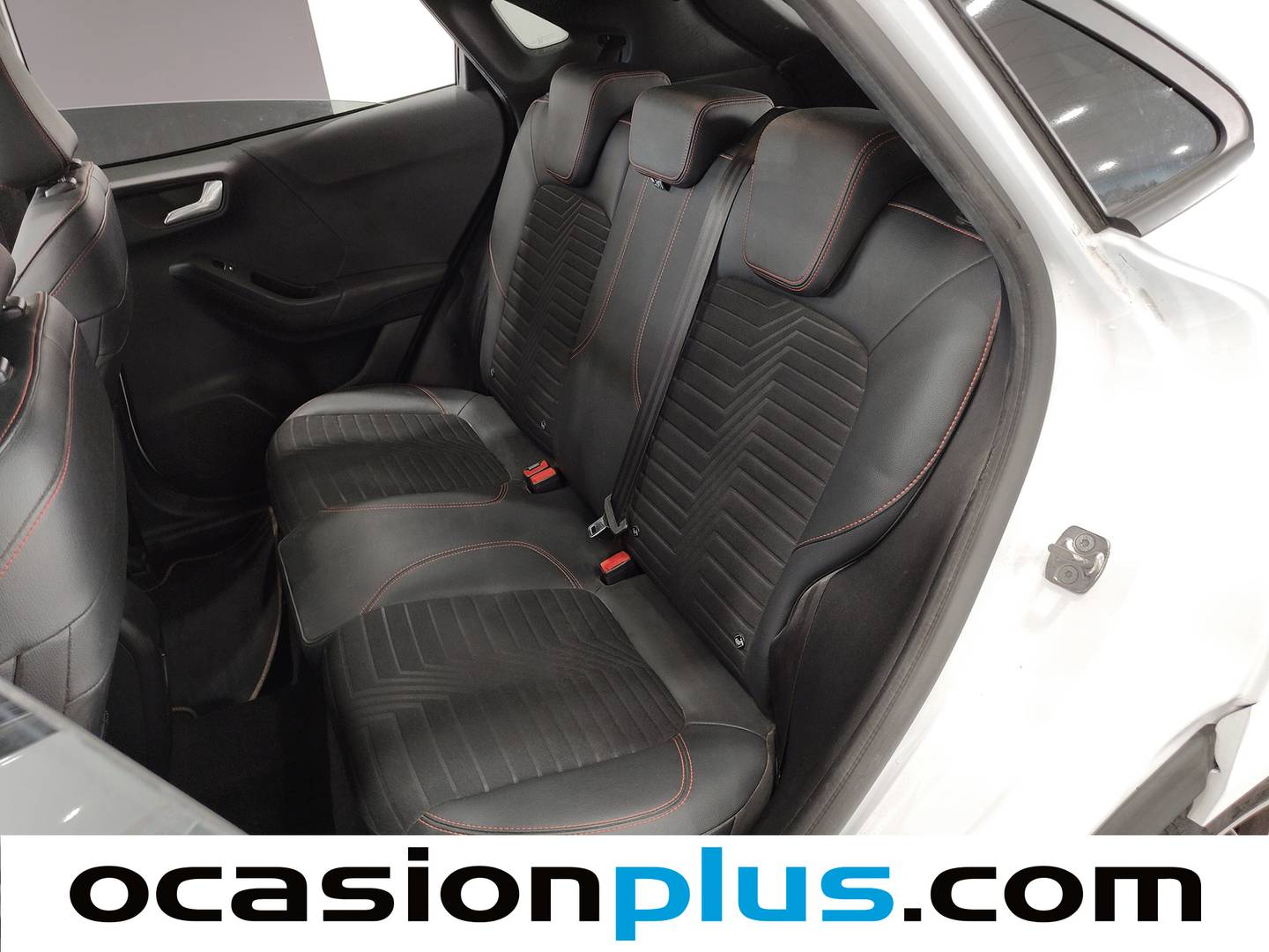 Foto asientos traseros Ford Puma Ford Puma 1.0 EcoBoost MHEV ST-Line X (155 CV)
