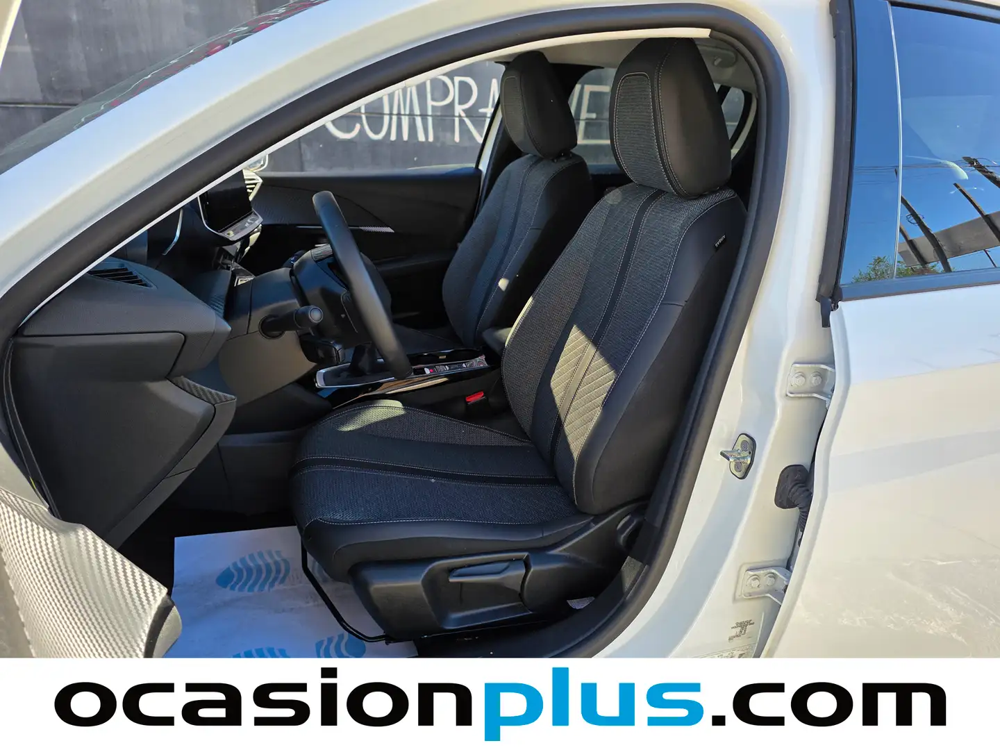 Foto Peugeot 208 Peugeot 208 PureTech 100 Allure (100 CV)