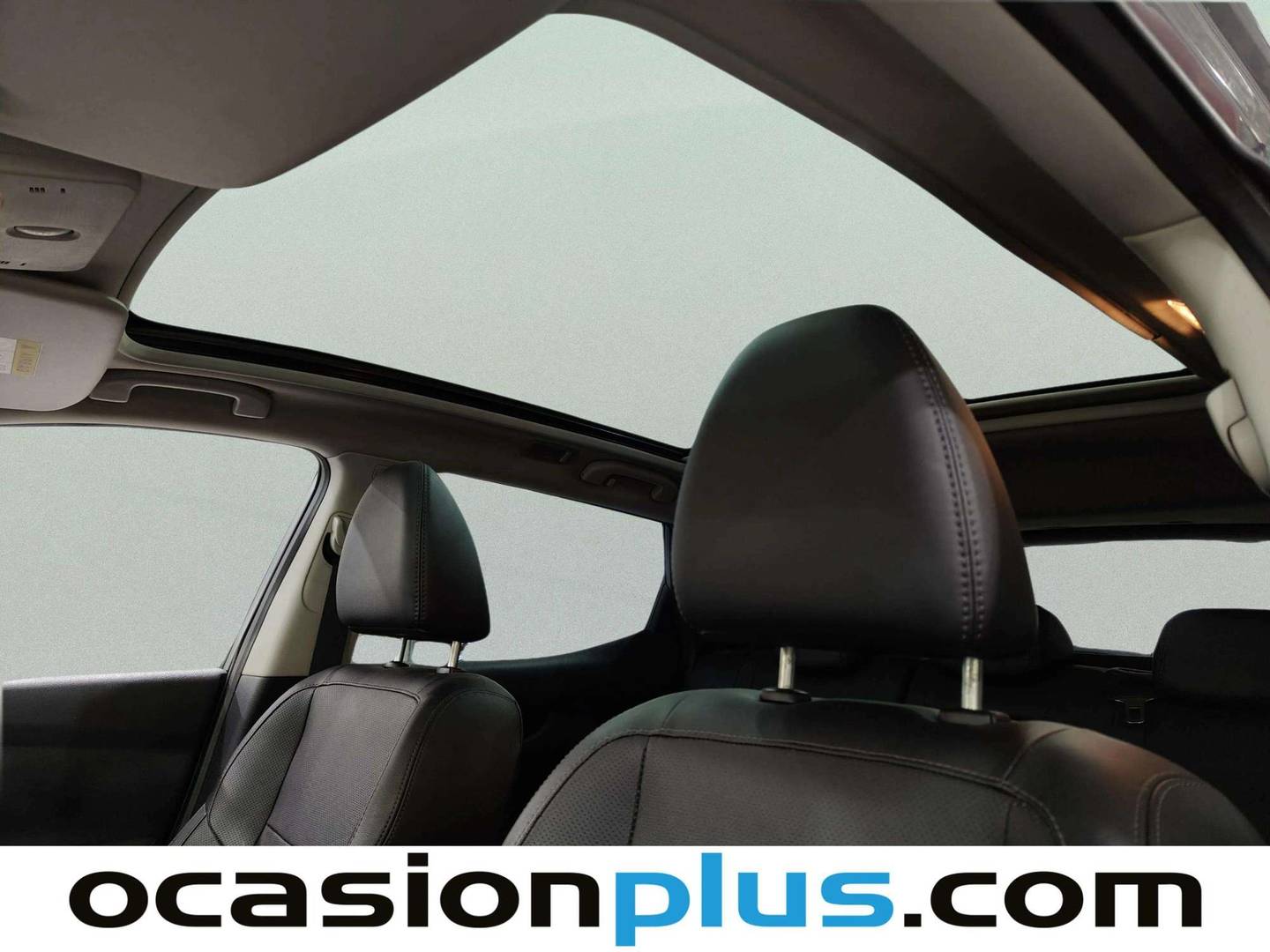 Equipamiento del Nissan QASHQAI Nissan Qashqai dCi 130 Tekna 4x2 XTronic (130 CV)