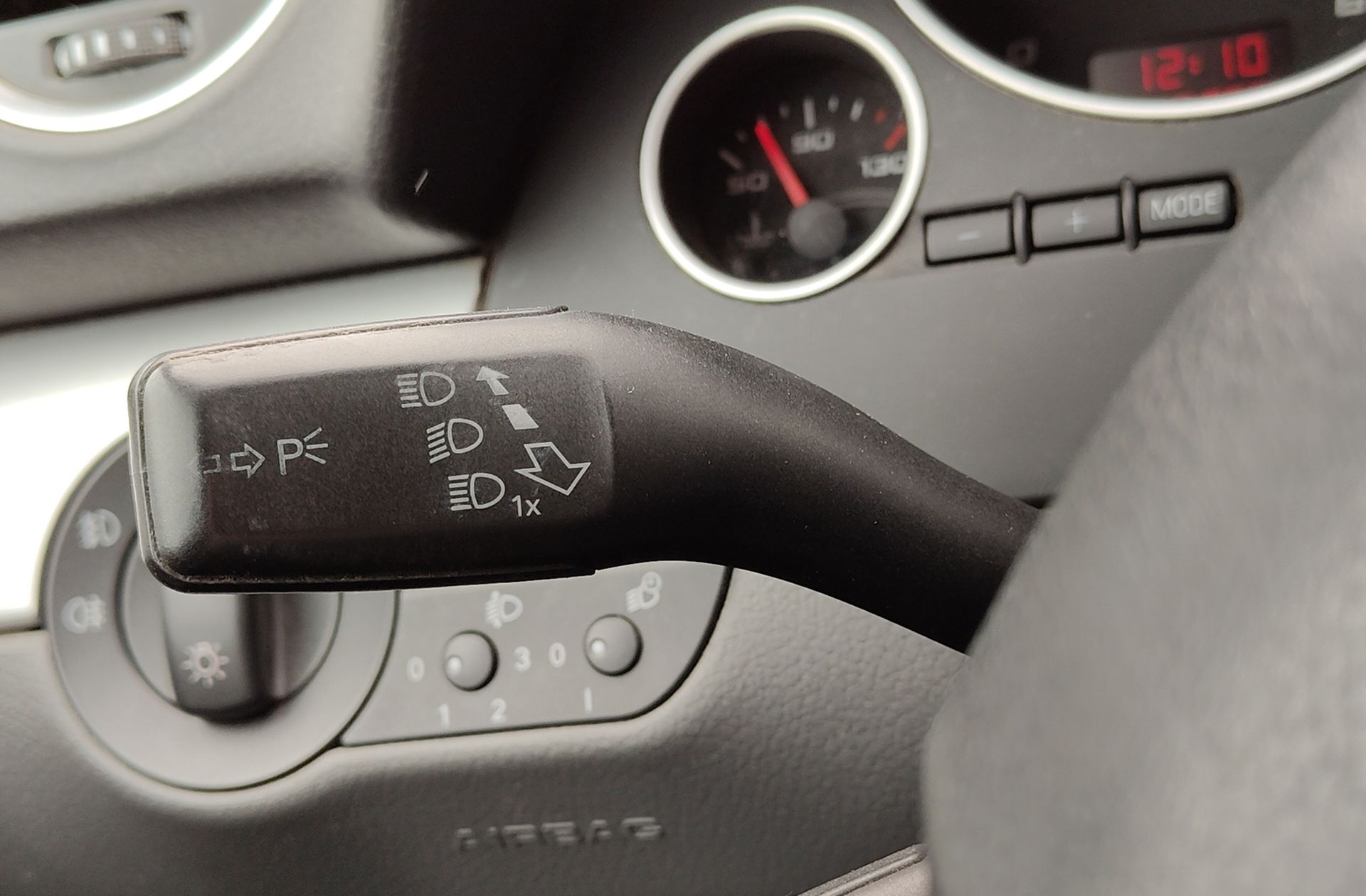 SEAT Exeo 2.0 TDI CR DPF Style - foto 21