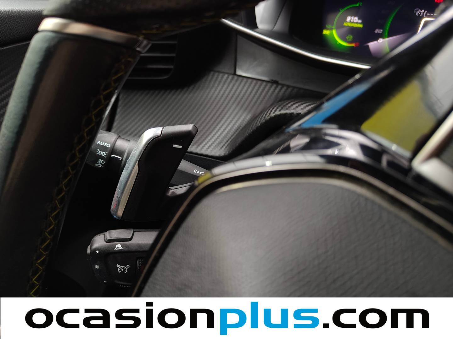 Peugeot 2008 Peugeot 2008 PureTech 130 S&S GT Line EAT8 (130 CV) gasolina