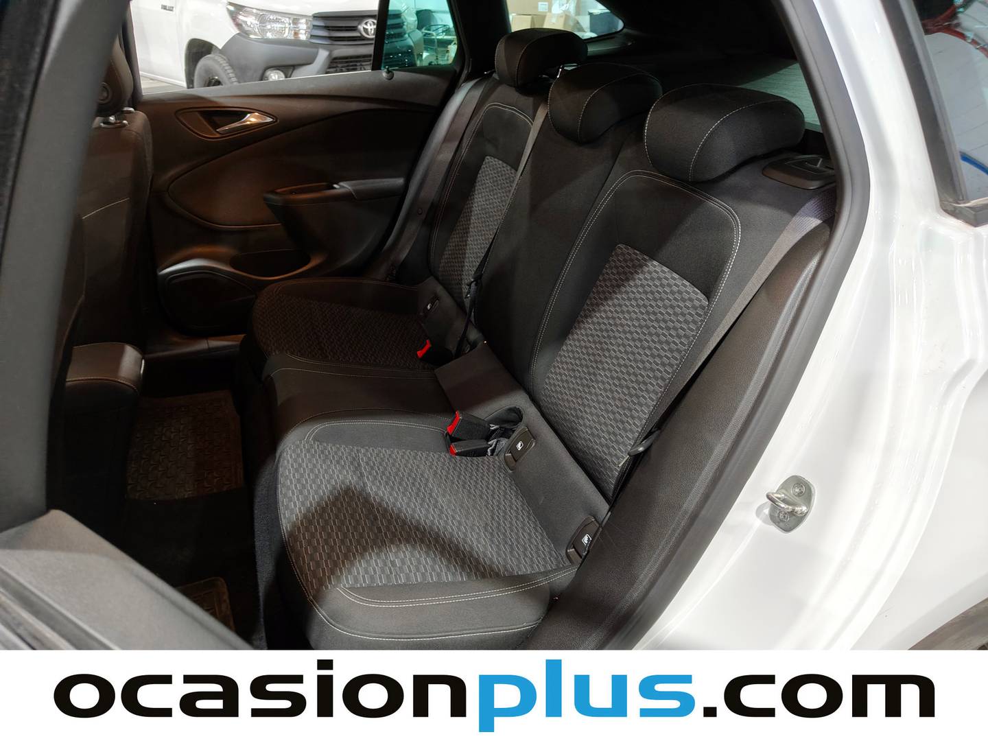 Foto asientos traseros Opel Astra Opel Astra Sports Tourer 1.4 Turbo Dynamic (150 CV)