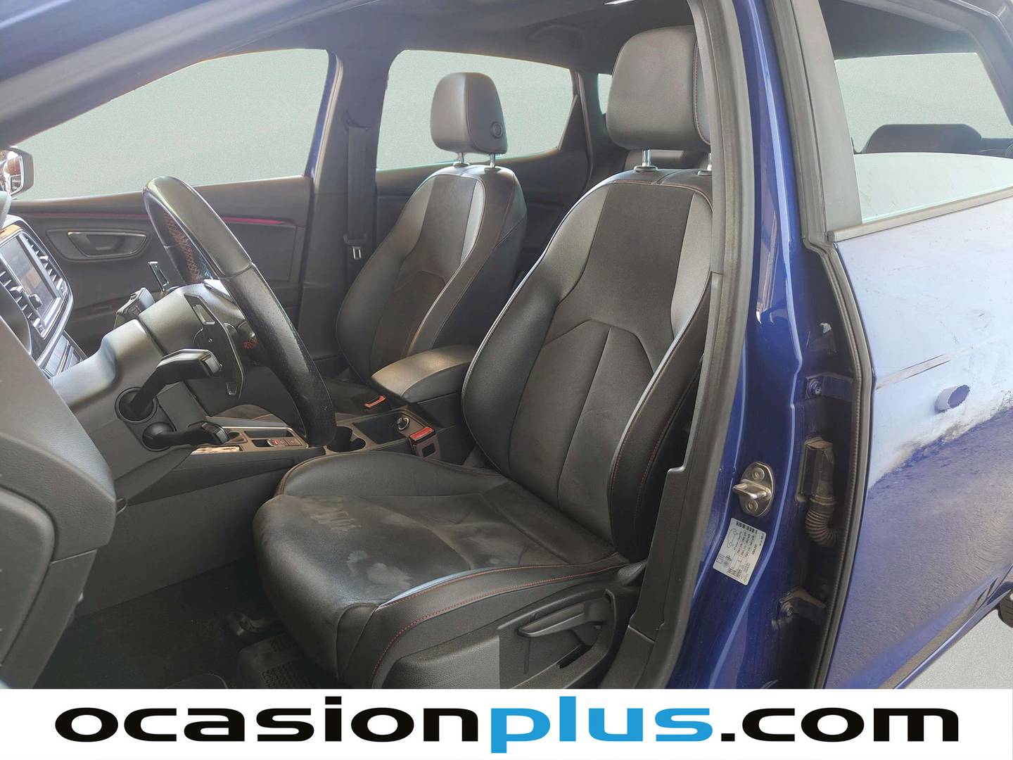 Foto asientos delanteros Seat León Seat León 1.5 TSI S&S FR Fast Edition Plus DSG (150 CV)