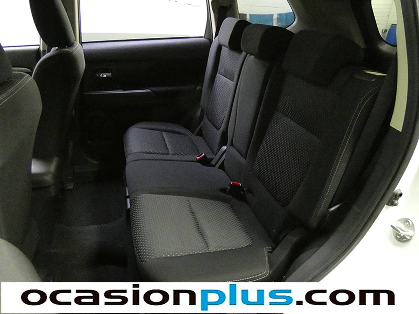 Foto Mitsubishi Outlander Mitsubishi Outlander 220 DI-D Motion 2WD (150CV)