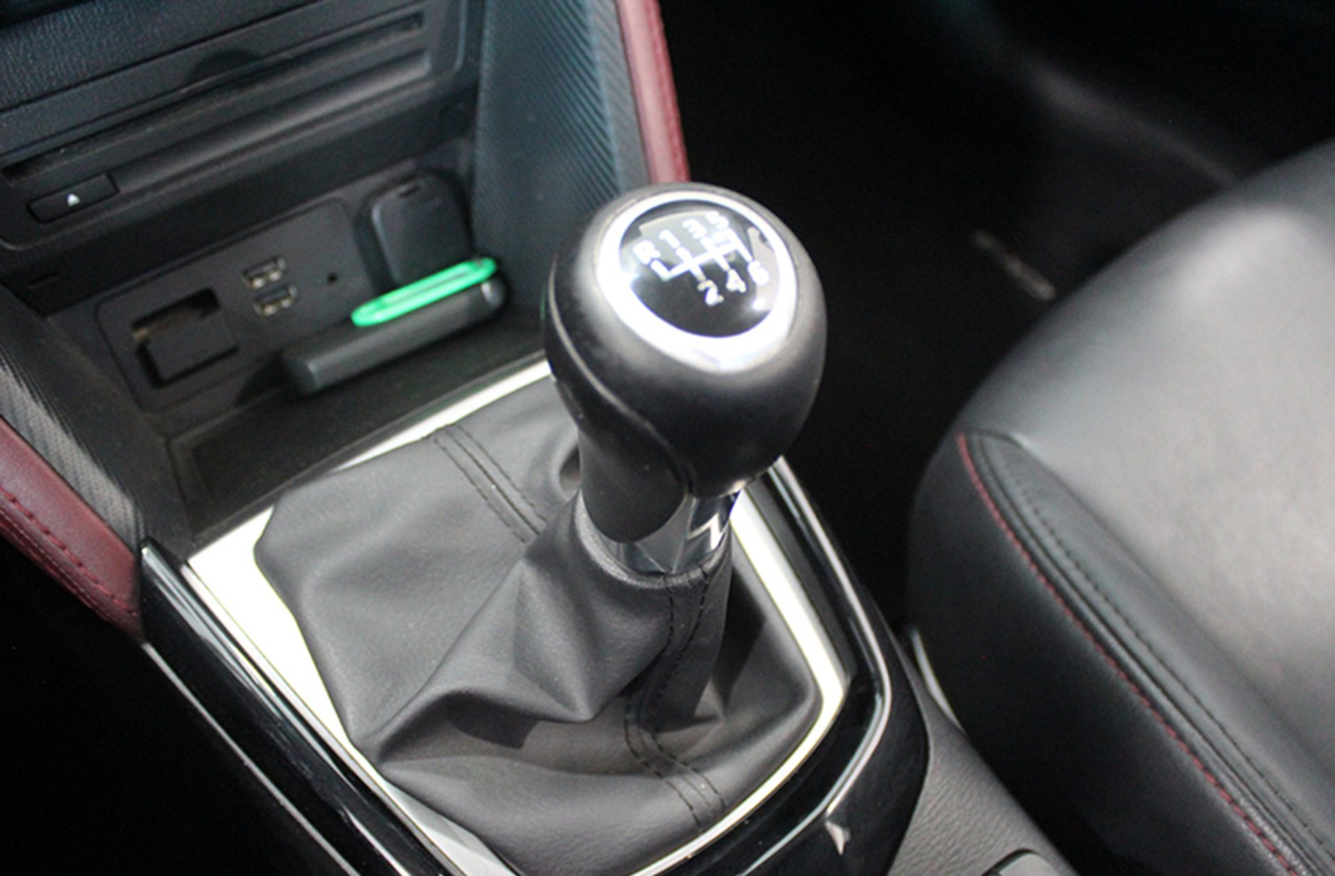 Mazda CX-3 1.5 DE Skyactiv Luxury 2WD - foto 5