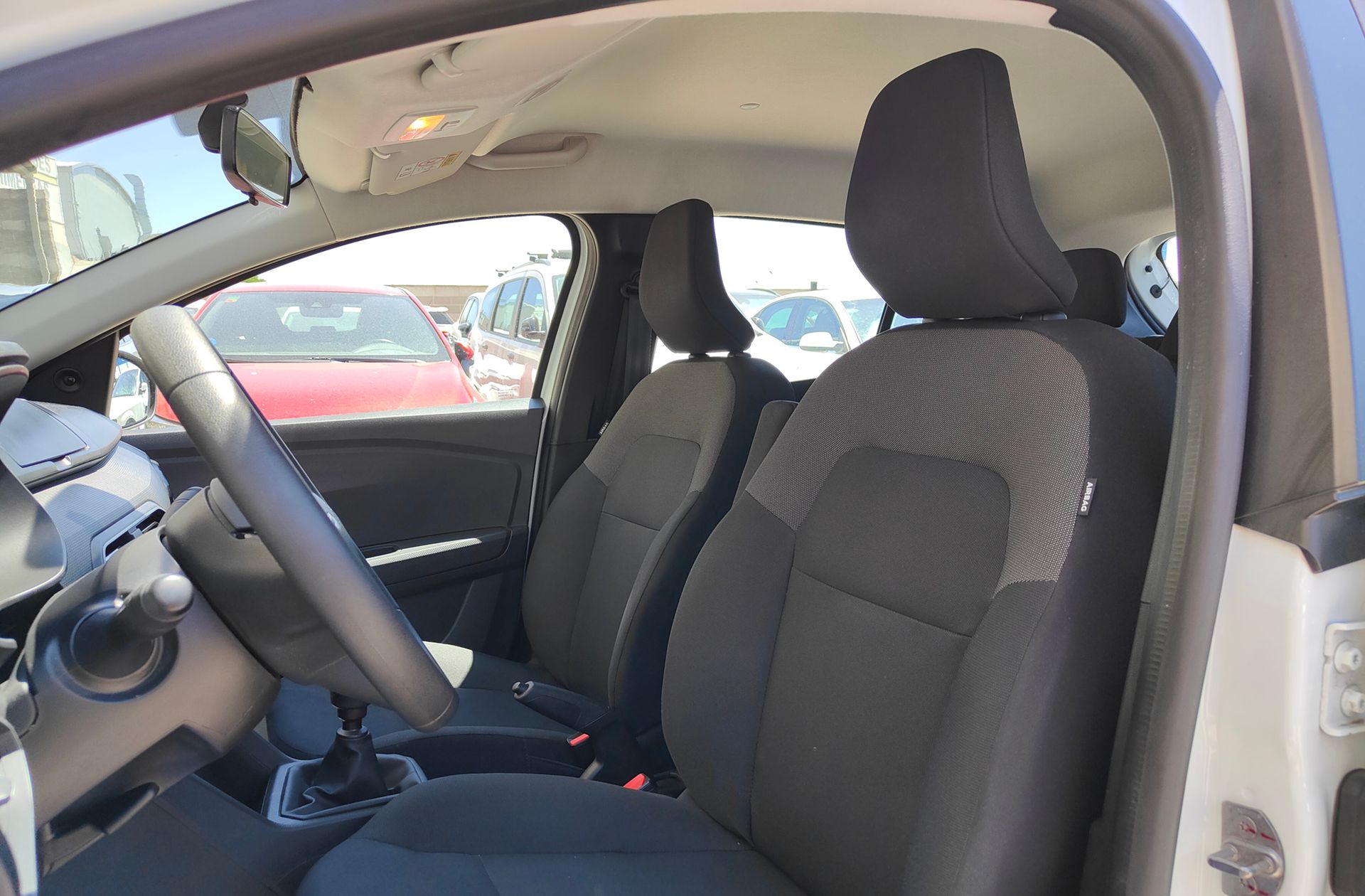 Dacia Sandero Essential TCe - foto 8