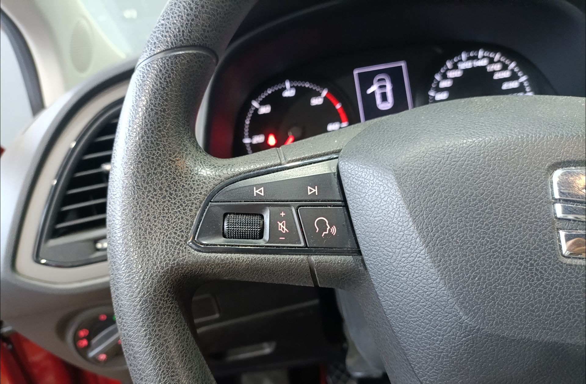 SEAT León ST 1.6 TDI Reference - foto 21
