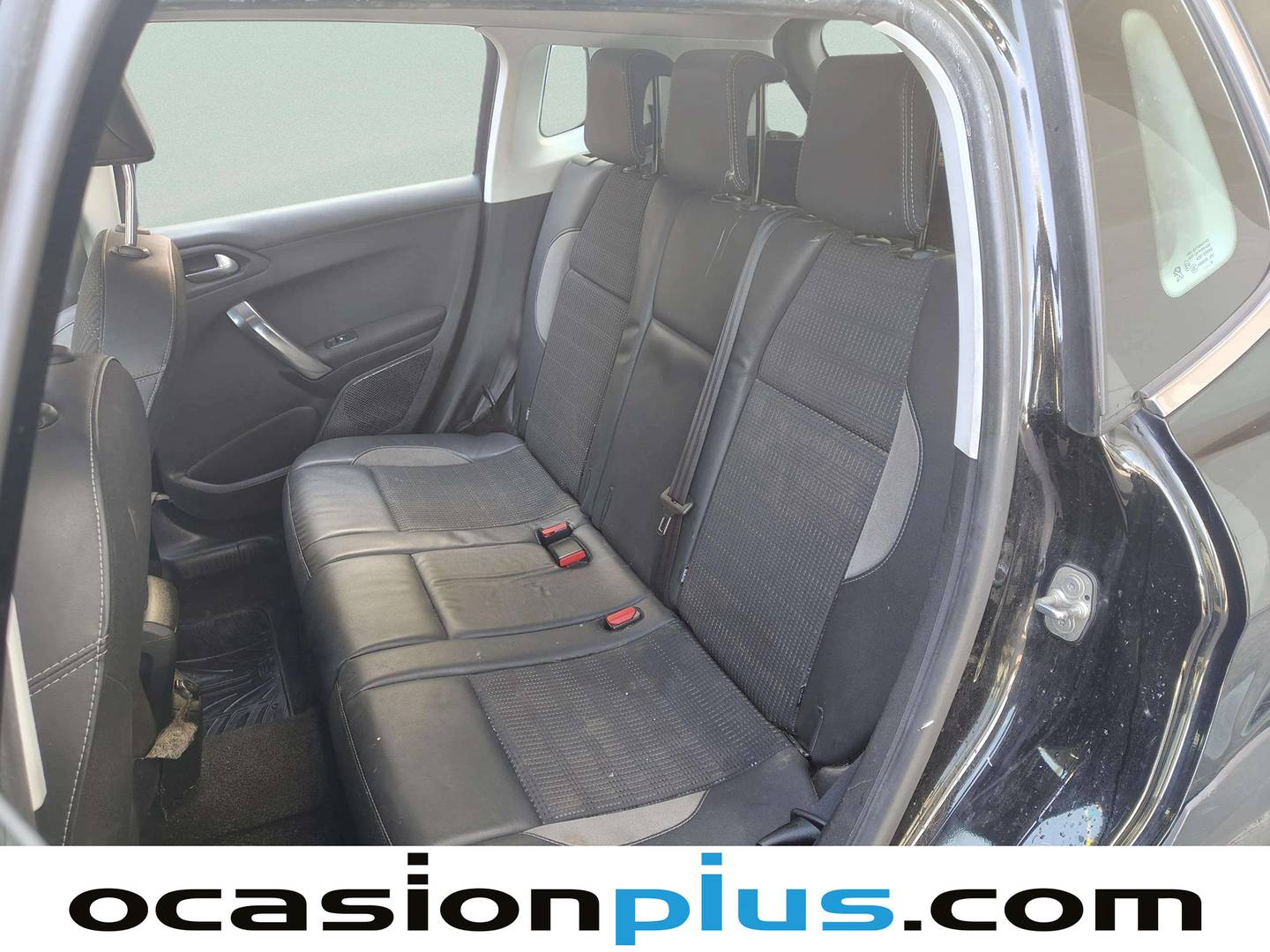 Foto asientos traseros Peugeot 2008 Peugeot 2008 PureTech 110 S&S Allure EAT6 (110 CV)