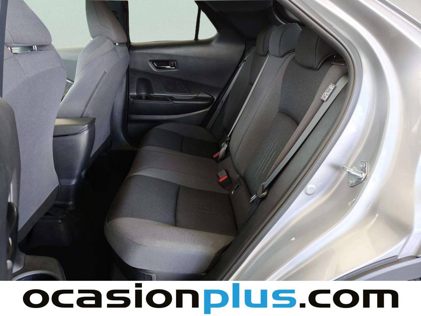 Foto asientos traseros Toyota C-HR Toyota C-HR 140H Advance (140 CV)
