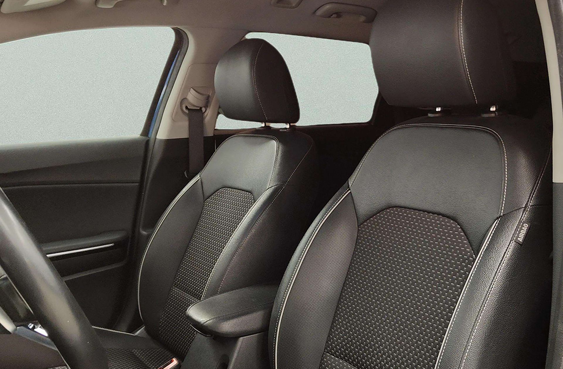 Kia Ceed 1.6 MHEV Tech DCT - foto 7