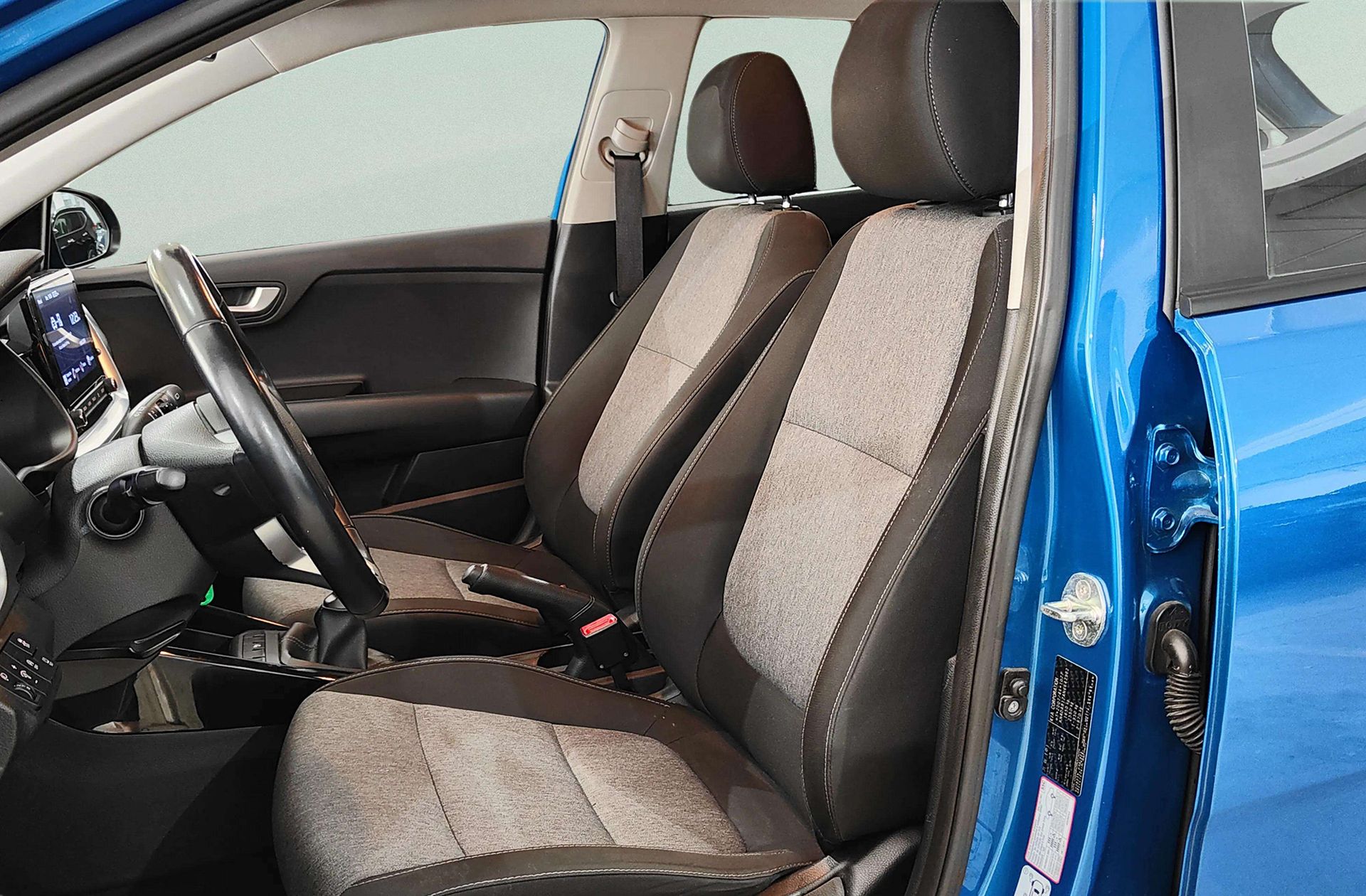 Kia Stonic 1.0 T-GDi Concept - foto 12