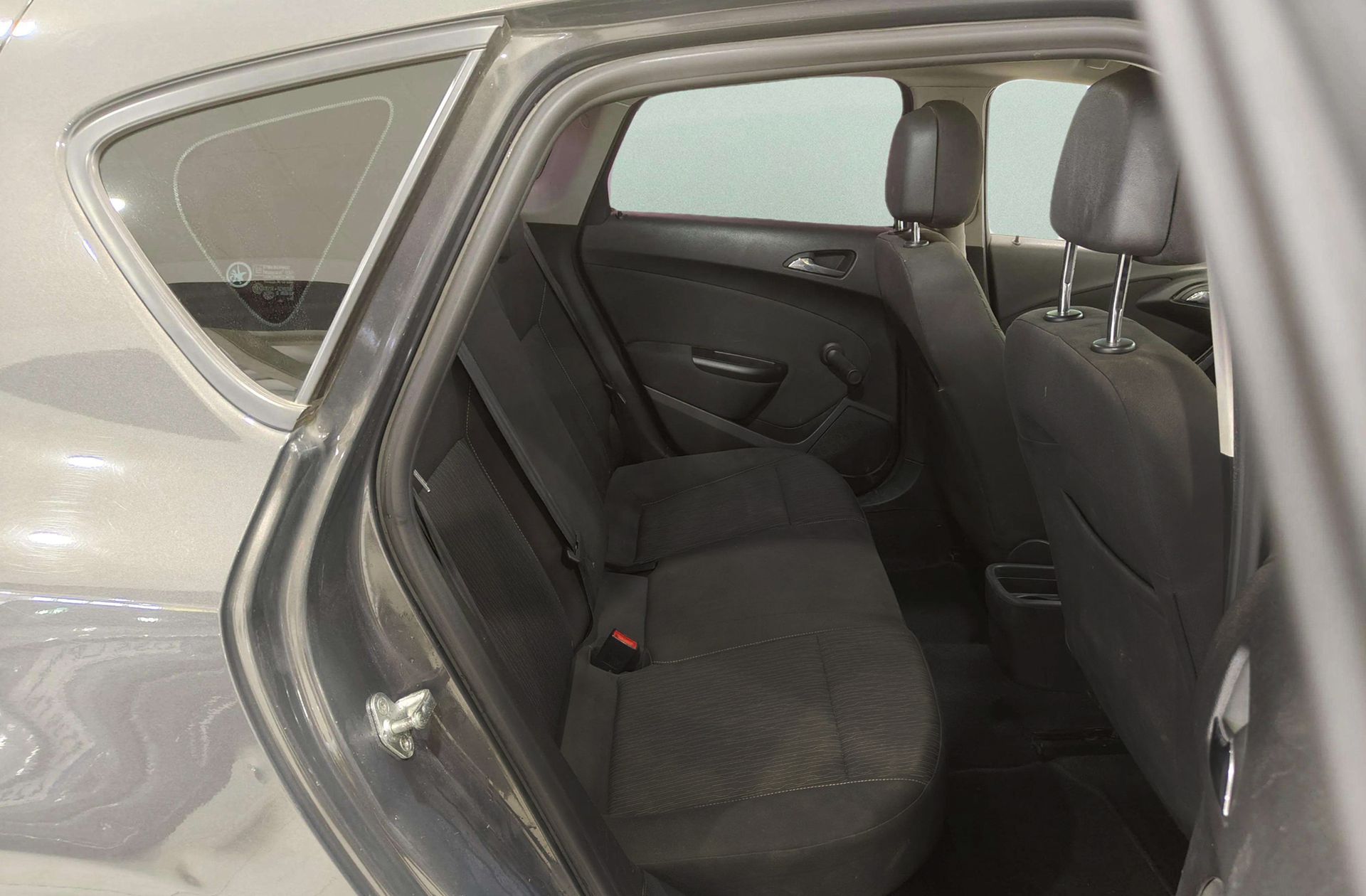 Opel Astra 1.6 CDTi Business - foto 14