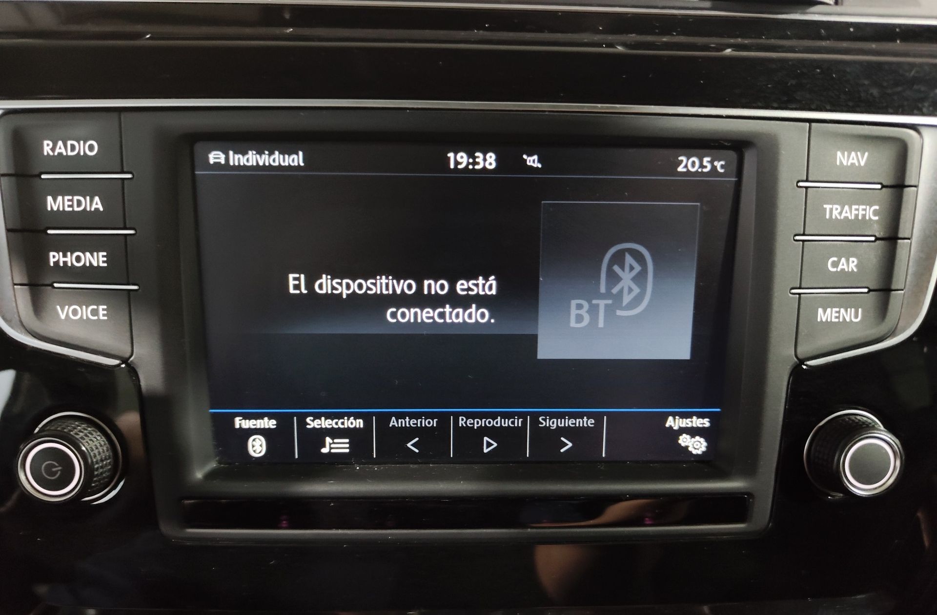 Volkswagen Touran Sport 2.0 TDI BMT DSG - foto 39